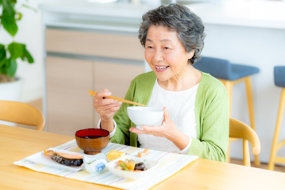 自分に合った入れ歯で、自然な噛み心地へ